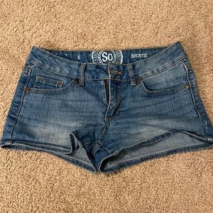Jean shorts- mid/ low rise